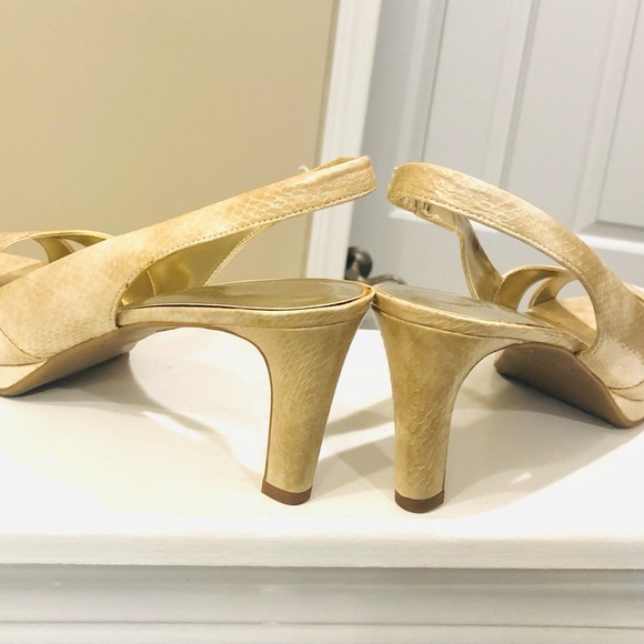 Sling Back Sansals - Picture 7 of 8